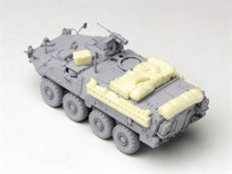 アカデミー1/72 M1126 ストライカーと装備品レジンパーツ               