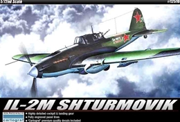 アカデミー1/72 IL-2M シュトルモビク <初回限定生産>                